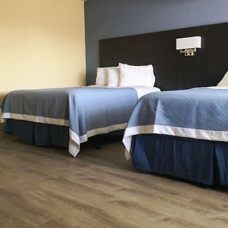 Days Inn By Wyndham Airport - Phoenix Bagian luar foto